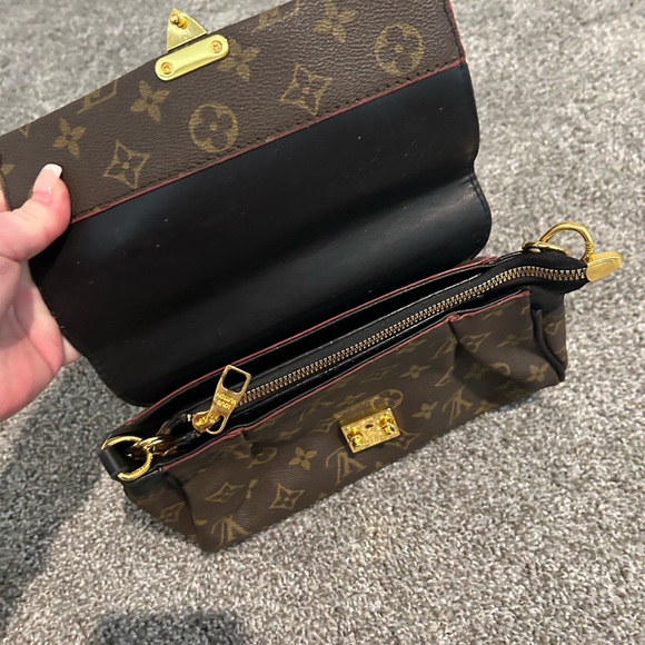 Cute crossbody - Picture 5 of 9